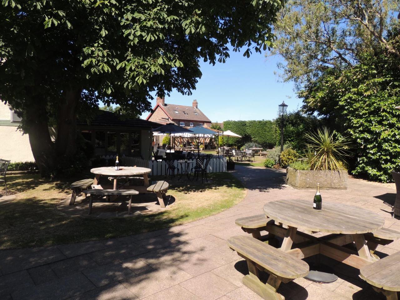 The Angel At Topcliffe Extérieur photo